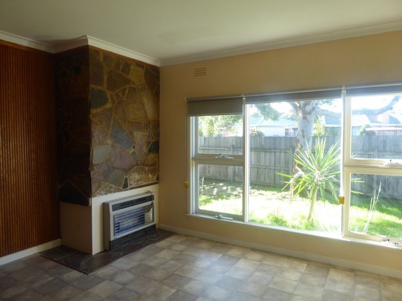 22 Fish Street, Lakes Entrance VIC 3909