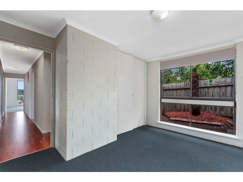 5 Campbell Grove, Lakes Entrance VIC 3909