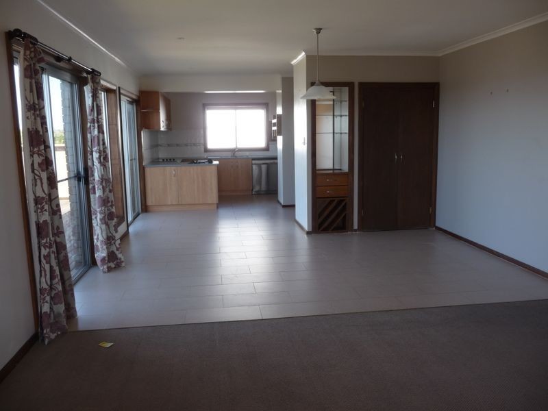 47 O’Neills Road, Lakes Entrance VIC 3909