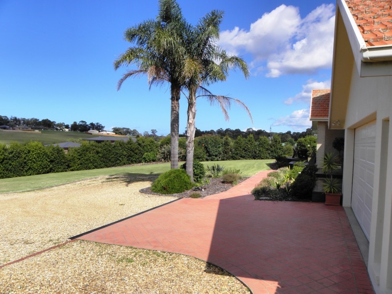 38 Lindamay Court, Lake Bunga VIC 3909