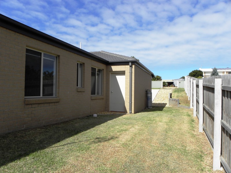 107 Gold Ring Road, Lakes Entrance VIC 3909