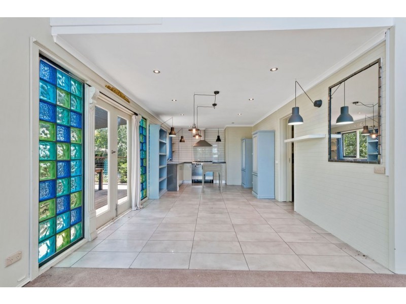 37 Bronsdon Street, Lakes Entrance VIC 3909