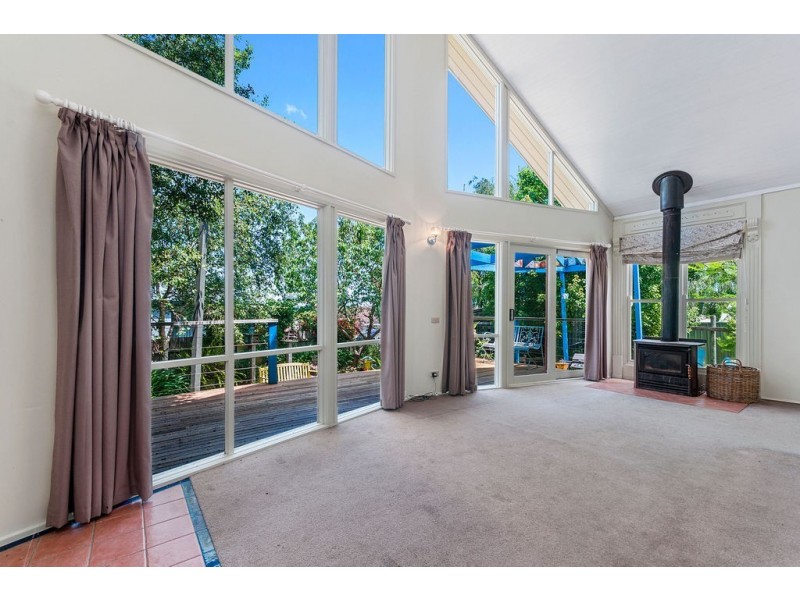 37 Bronsdon Street, Lakes Entrance VIC 3909