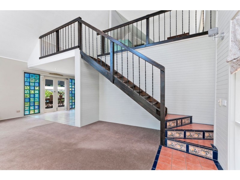 37 Bronsdon Street, Lakes Entrance VIC 3909