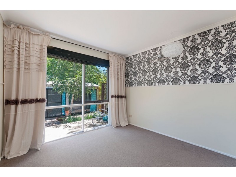 37 Bronsdon Street, Lakes Entrance VIC 3909