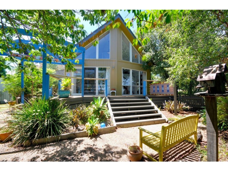 37 Bronsdon Street, Lakes Entrance VIC 3909