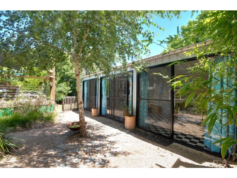 37 Bronsdon Street, Lakes Entrance VIC 3909