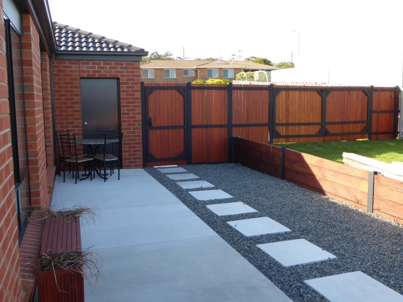 3 Lawson Drive, Lakes Entrance VIC 3909