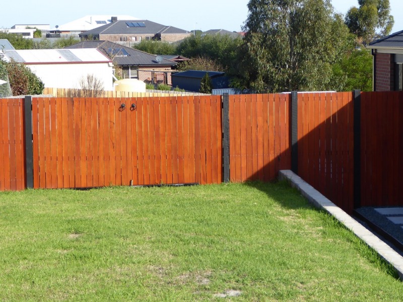 3 Lawson Drive, Lakes Entrance VIC 3909