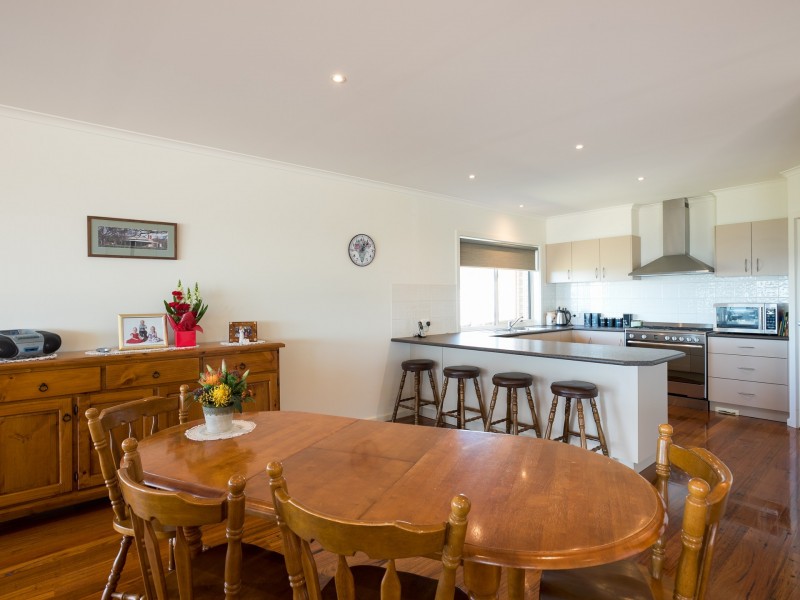 16 New Street, Lakes Entrance VIC 3909