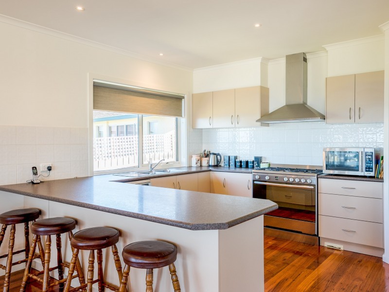 16 New Street, Lakes Entrance VIC 3909