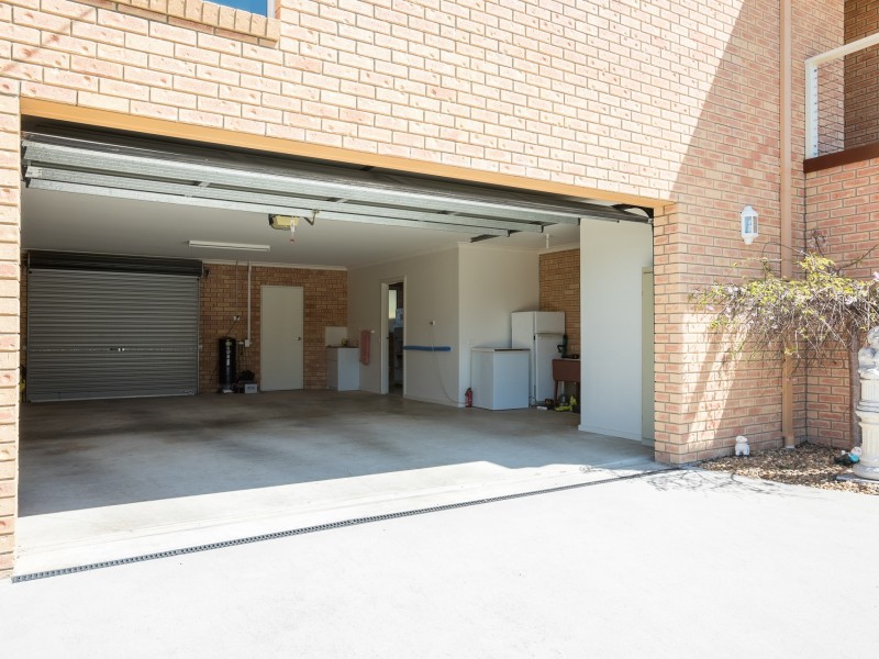 16 New Street, Lakes Entrance VIC 3909