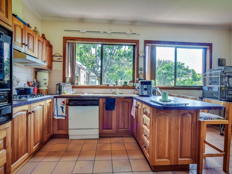 23 Coates Road, Lakes Entrance VIC 3909