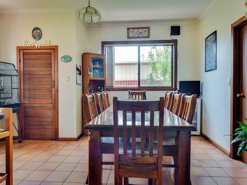 23 Coates Road, Lakes Entrance VIC 3909