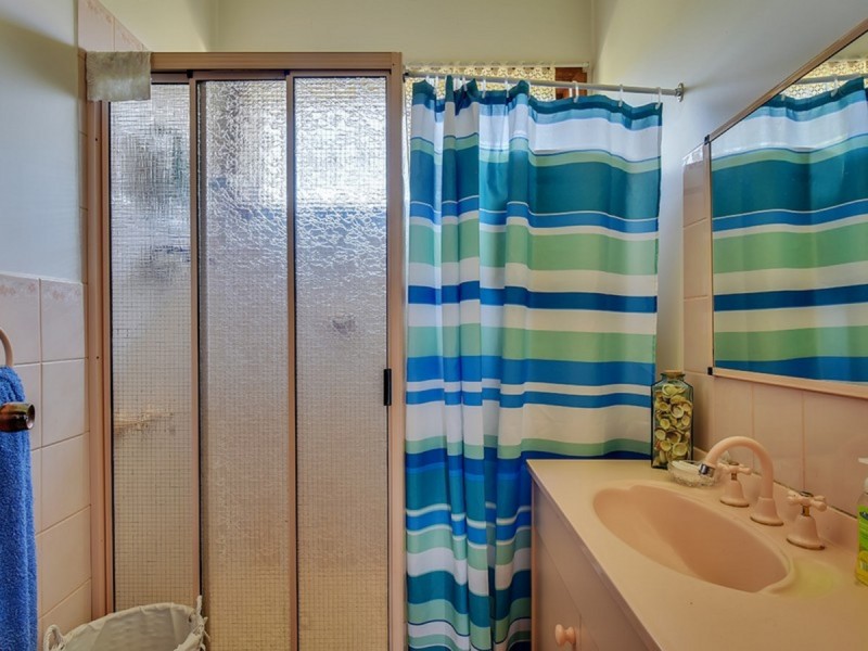 23 Coates Road, Lakes Entrance VIC 3909