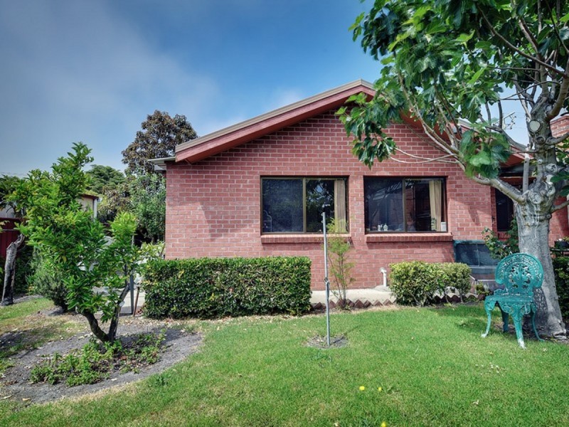 23 Coates Road, Lakes Entrance VIC 3909