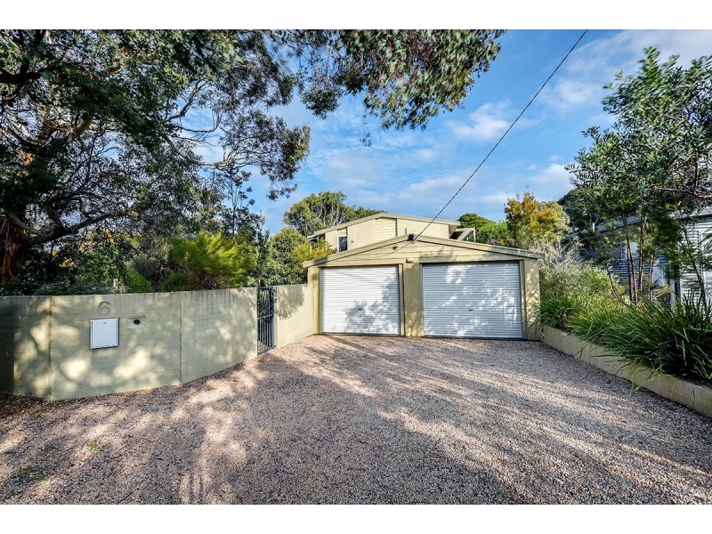 6 Barracouta Road, Lake Tyers Beach VIC 3909