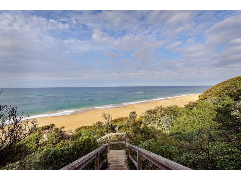 6 Barracouta Road, Lake Tyers Beach VIC 3909