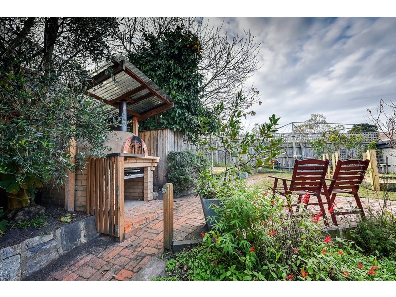 98 Carpenter Street, Lakes Entrance VIC 3909