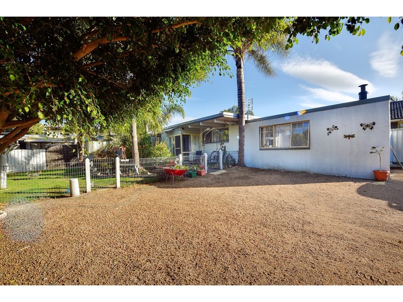 2 – 4 Cunningham Street, Lakes Entrance VIC 3909