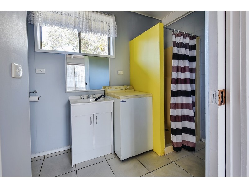 2 – 4 Cunningham Street, Lakes Entrance VIC 3909