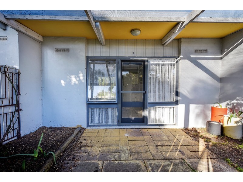 2 – 4 Cunningham Street, Lakes Entrance VIC 3909