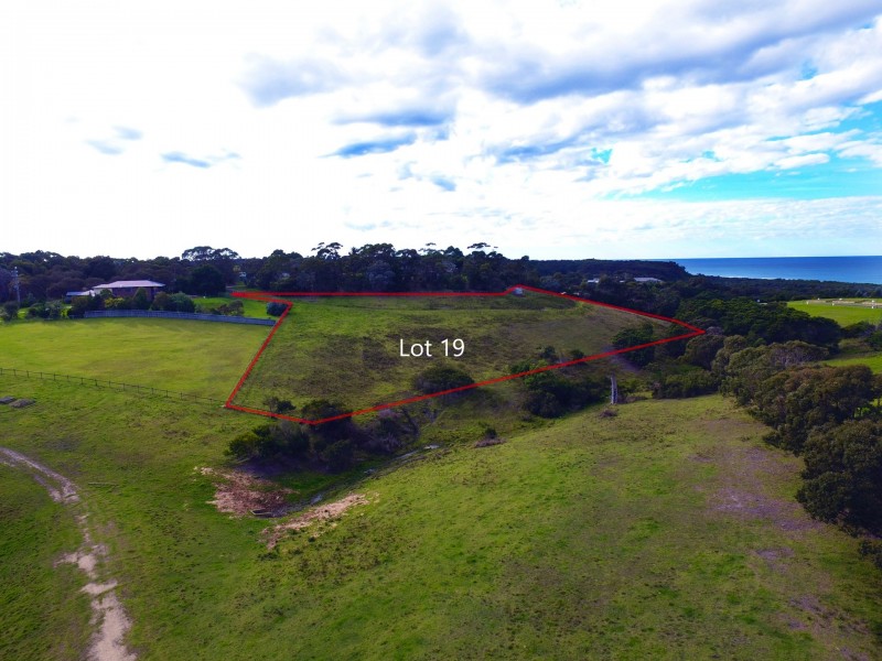 19 Lindamay Court, Lakes Entrance VIC 3909