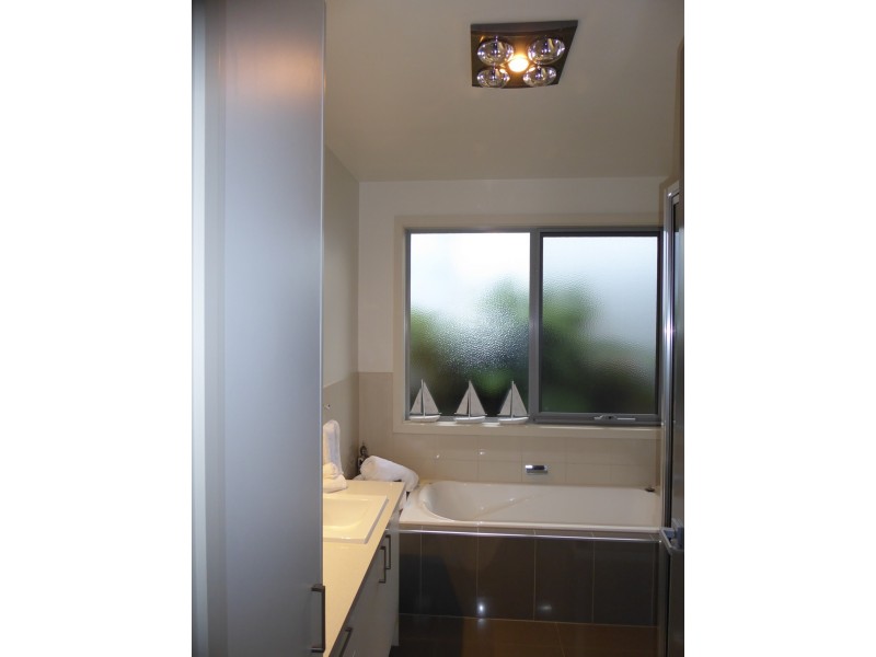 24A Laughtons Road, Kalimna VIC 3909