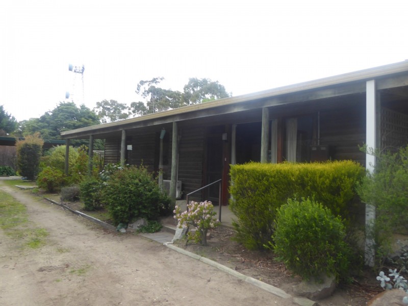 19 Lookout Road, Kalimna VIC 3909