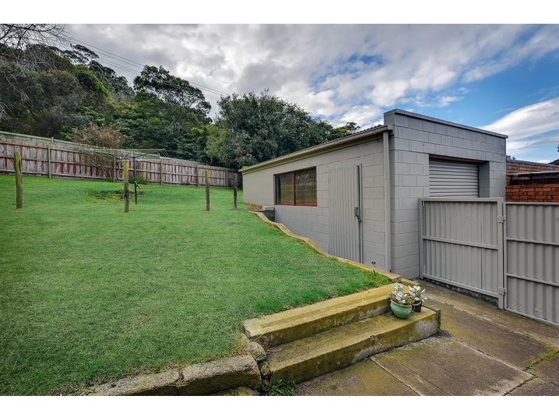 37 Robin Street, Lakes Entrance VIC 3909