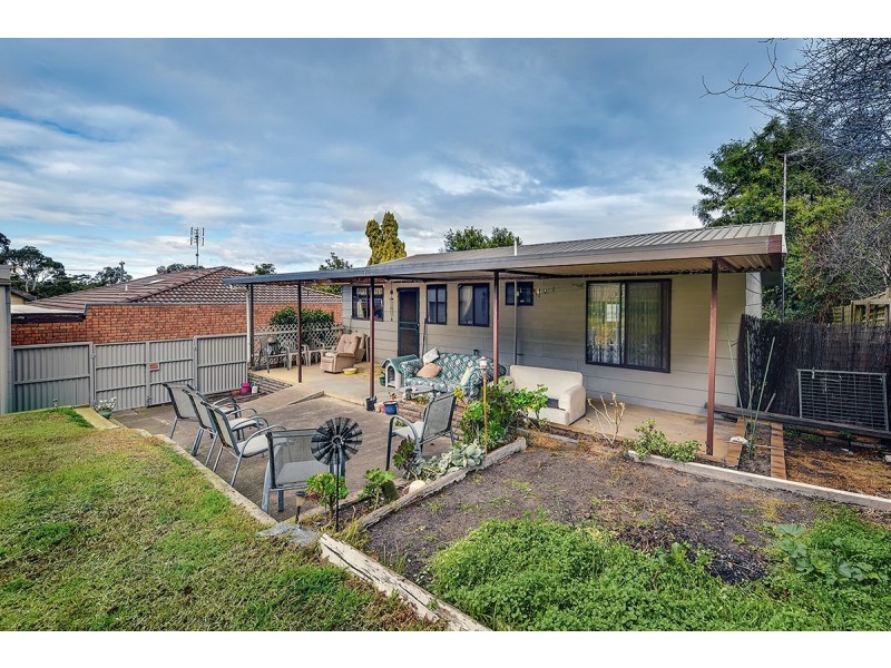 37 Robin Street, Lakes Entrance VIC 3909