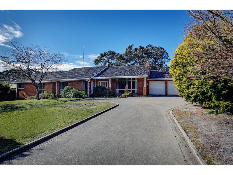12 Reeves Street, Kalimna VIC 3909