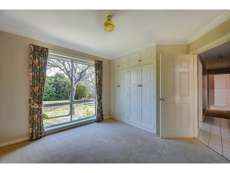 12 Reeves Street, Kalimna VIC 3909