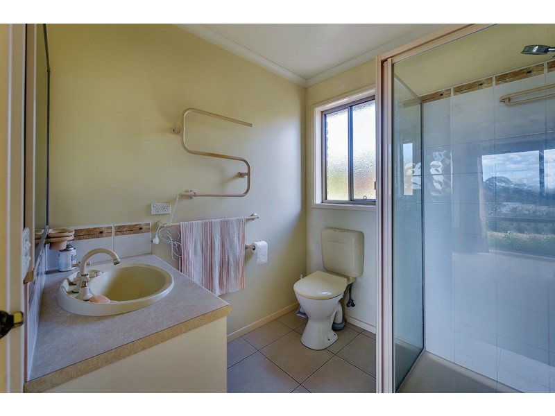 27 John Francis Court, Kalimna VIC 3909