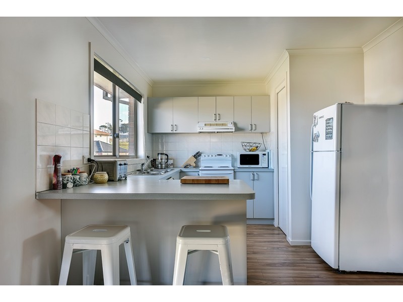 6 Stirling Drive, Lakes Entrance VIC 3909