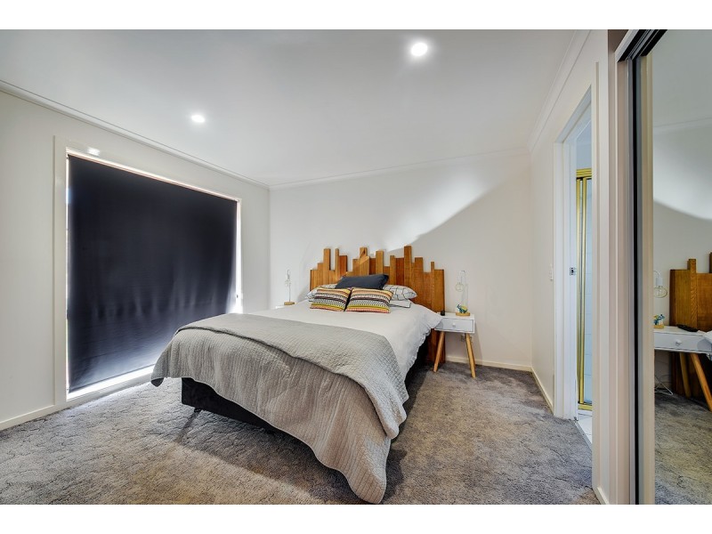 6 Stirling Drive, Lakes Entrance VIC 3909