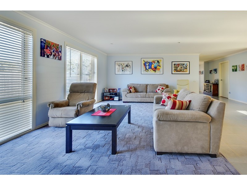 1/4 Broome Street, Lakes Entrance VIC 3909