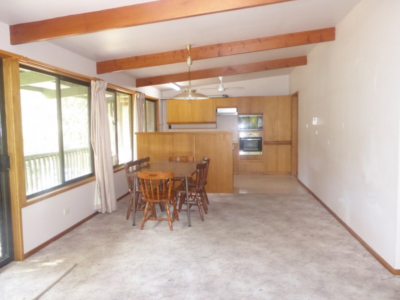 26 Secomb Close, Lakes Entrance VIC 3909