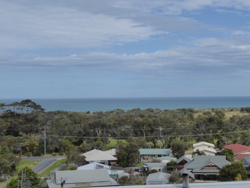 6 Gay Street, Lakes Entrance VIC 3909