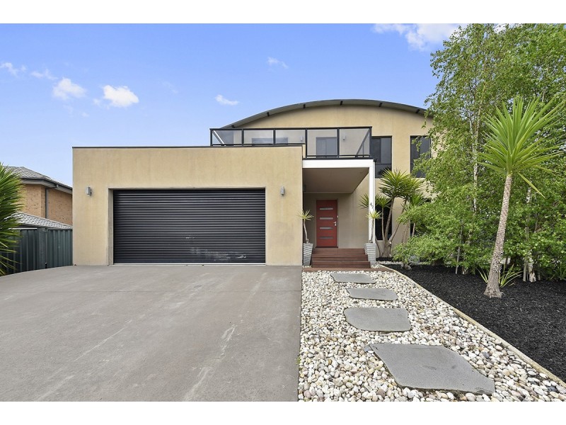 47 Country Club Drive, Lakes Entrance VIC 3909