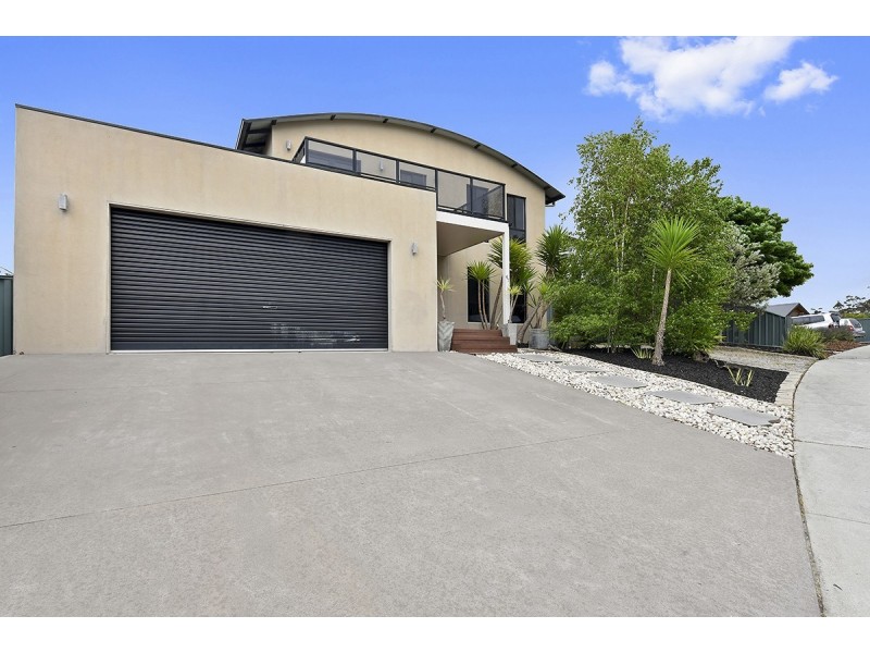 47 Country Club Drive, Lakes Entrance VIC 3909