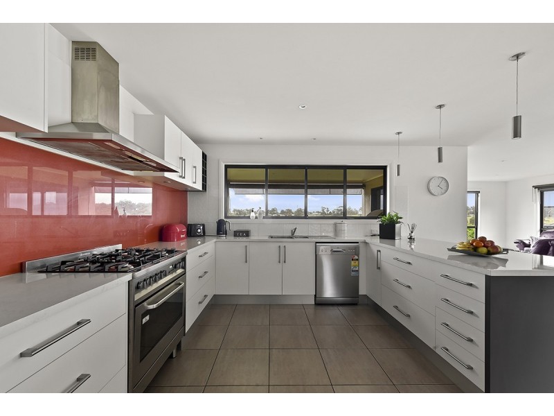 47 Country Club Drive, Lakes Entrance VIC 3909