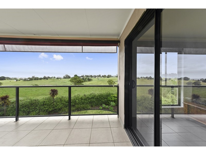 47 Country Club Drive, Lakes Entrance VIC 3909