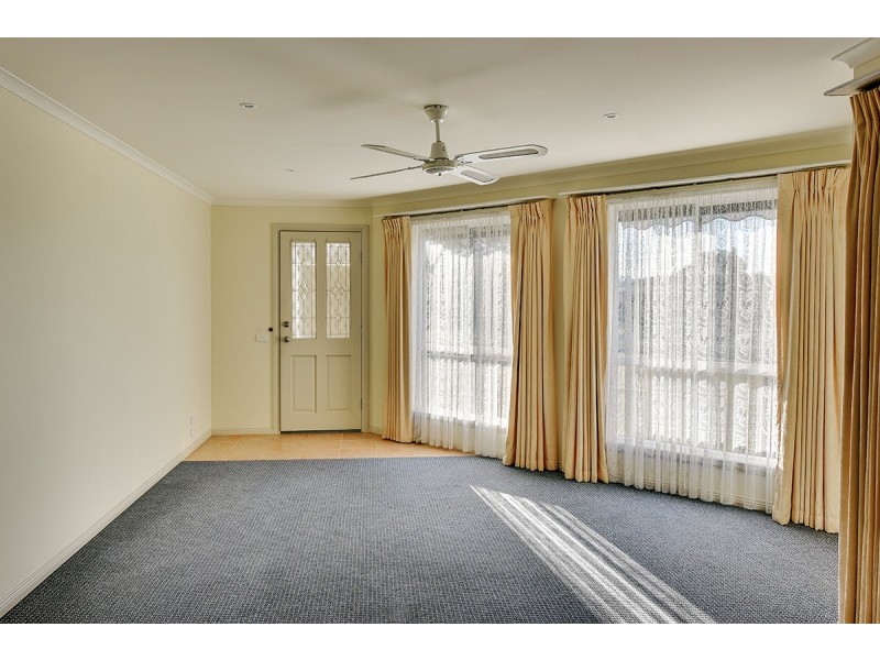 1/1 Worcester Road, Lakes Entrance VIC 3909