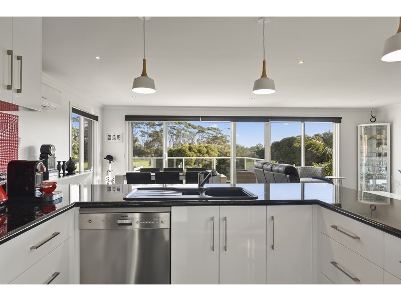 1/122 Golf Links Road, Lakes Entrance VIC 3909