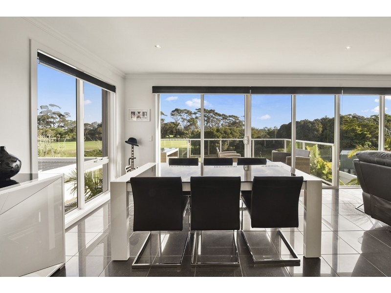 1/122 Golf Links Road, Lakes Entrance VIC 3909