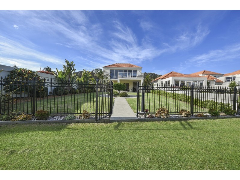 1/122 Golf Links Road, Lakes Entrance VIC 3909