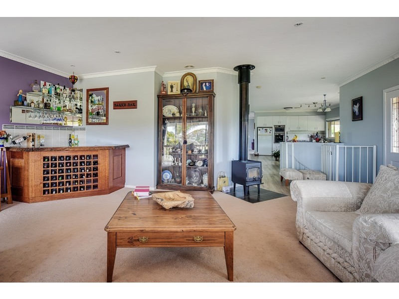 52 Stirling Drive, Lakes Entrance VIC 3909