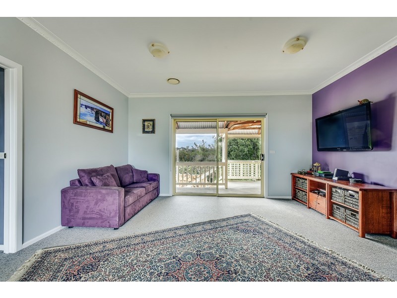 52 Stirling Drive, Lakes Entrance VIC 3909