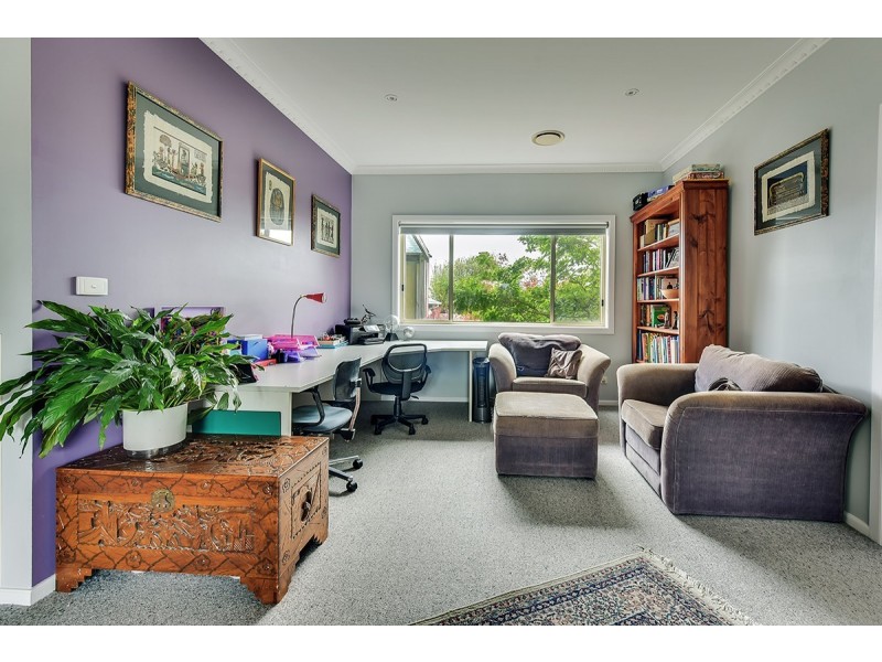 52 Stirling Drive, Lakes Entrance VIC 3909